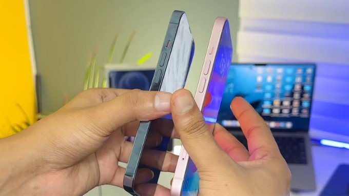 Khung viền của iPhone 13 Pro (trái) và iPhone 15 (phải)