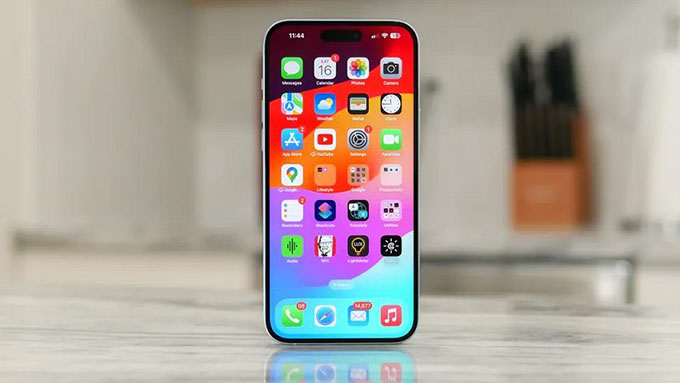 Màn hình iPhone 15 Plus