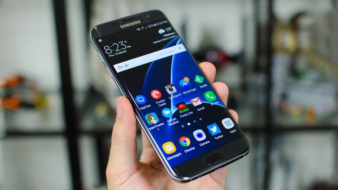 Galaxy_S7-edge-so-huu-man-hinh-rong-5