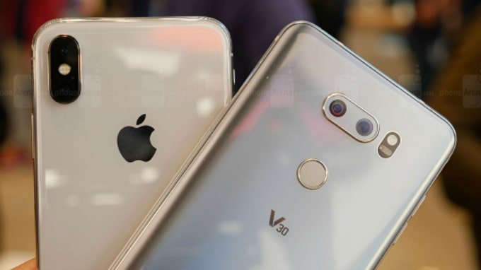 iPhone X và LG V30 - Kỳ phùng địch thủ 2017 