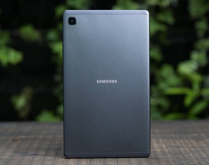thiết kế Samsung Galaxy Tab A7 Lite quen thuộc, độ mỏng khó tin