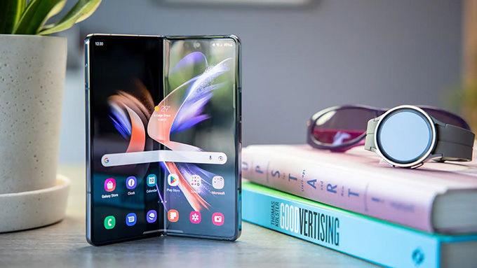 Galaxy Z Fold 4 là mẫu điện thoại màn hình gập tốt nhất Samsung từng ra mắt