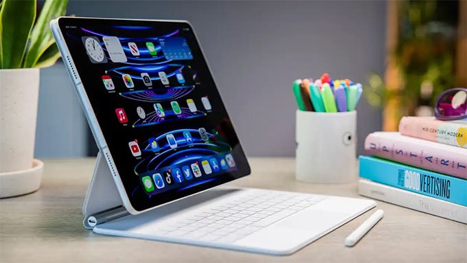  iPad Pro 12.9 tương thích với Magic Keyboard, Apple Pencil 2