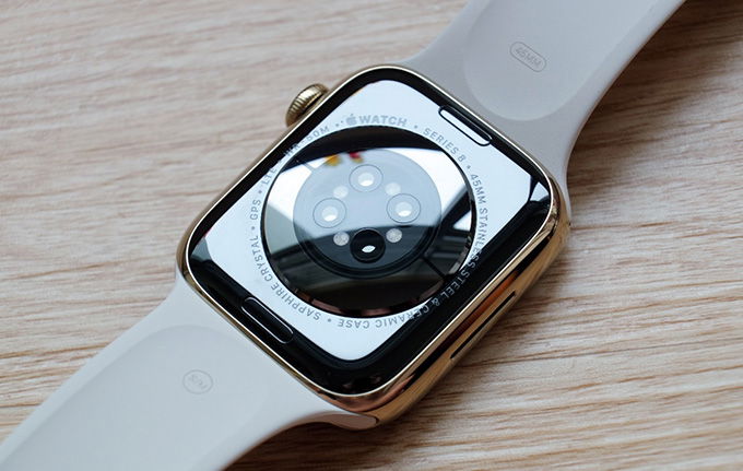 Apple Watch Series 8 trang bị thêm 2 cảm biến đo thân nhiệt