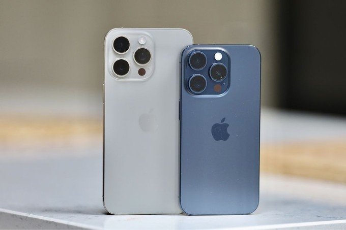 Điện thoại iPhone 15 Pro và iPhone 15 Pro Max