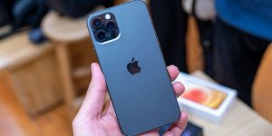 Giá iPhone 12 Pro chỉ từ 11 triệu có nên mua ở thời điểm hiện tại?