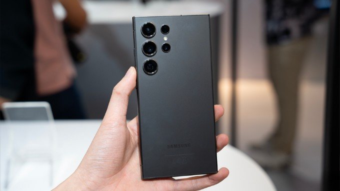 Trên tay Galaxy S24 Ultra để tận hưởng những công nghệ mới nhất từ Samsung