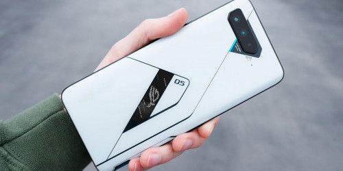 ASUS ROG Phone 5 Ultimate chính thức mở bán tại Ấn Độ sau Giáng sinh