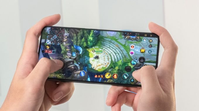 Xiaomi 4 có thể chiến mọi tựa game nhờ viên pin lớn