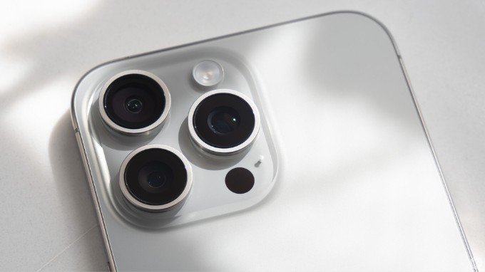 iPhone 16 Pro sẽ được trang bị camera chống lóa