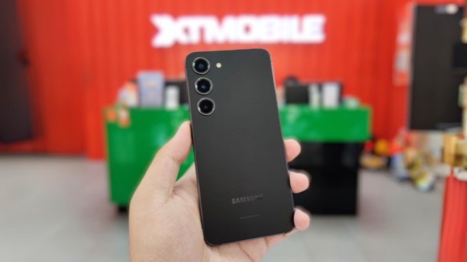 Galaxy S23 5G là kiểu mẫu Smartphone không gồ gề sản phẩm đầu