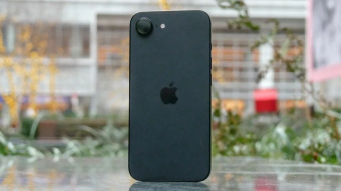 Thiết kế iPhone 16e