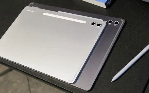 So sánh Samsung Galaxy Tab S10+ và Galaxy Tab S10 Ultra: Lớn hay lớn hơn?