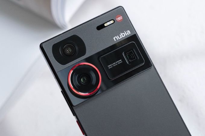 Camera ZTE Nubia Z60 Ultra 512GB