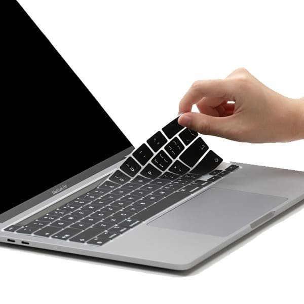 Phủ phím Innostyle (USA) TPU Cover màu đen MacBook Pro 14/16inch 2021