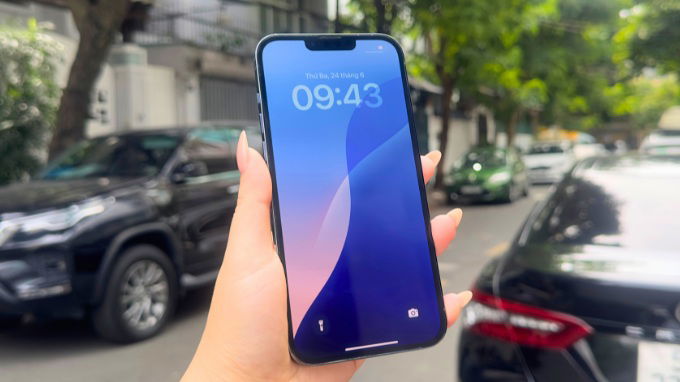 iPhone 13 Pro Max 256GB cũ có màn hình 120Hz mượt mà