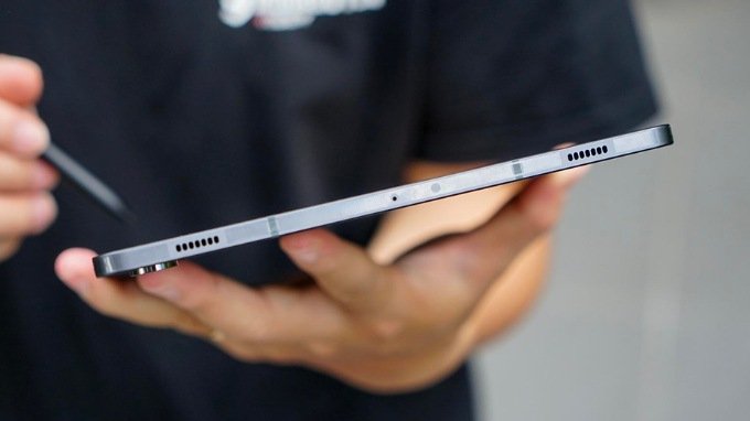 Hệ thống loa steroe trên Galaxy Tab S9