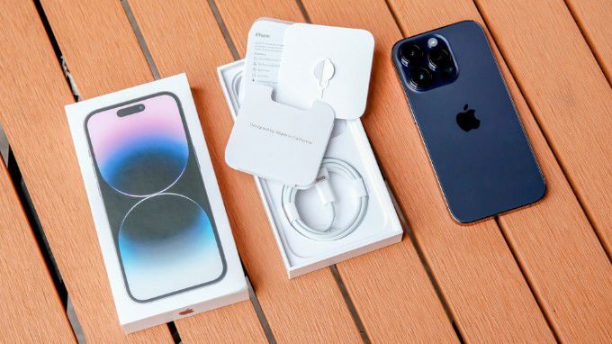 Pin và sạc trên iPhone 14 Pro 128GB Quốc Tế