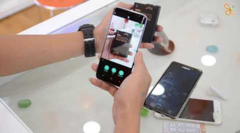 Bixby trên S8 có gì hay? giao diện S8 có gì mới?
